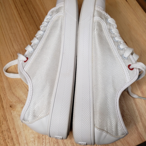 Tommy Hilfiger Canvas white Men's shoes. - Picture 2 of 8